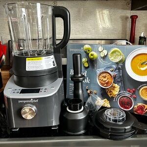 Pampered Chef Deluxe Cooking Blender